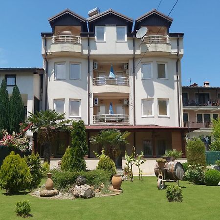 Celus Apartments Ohrida Exterior foto